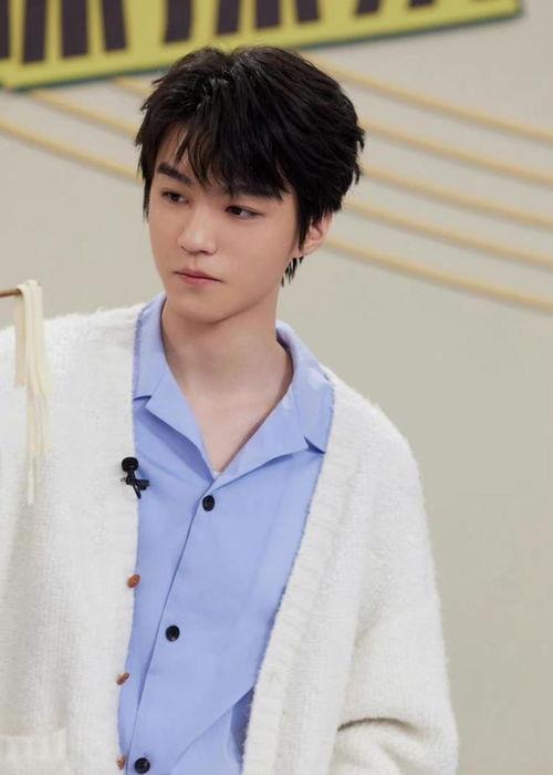 吃瓜娱乐圈男艺人是谁,揭秘“吃瓜娱乐圈男艺人”之谜  第3张